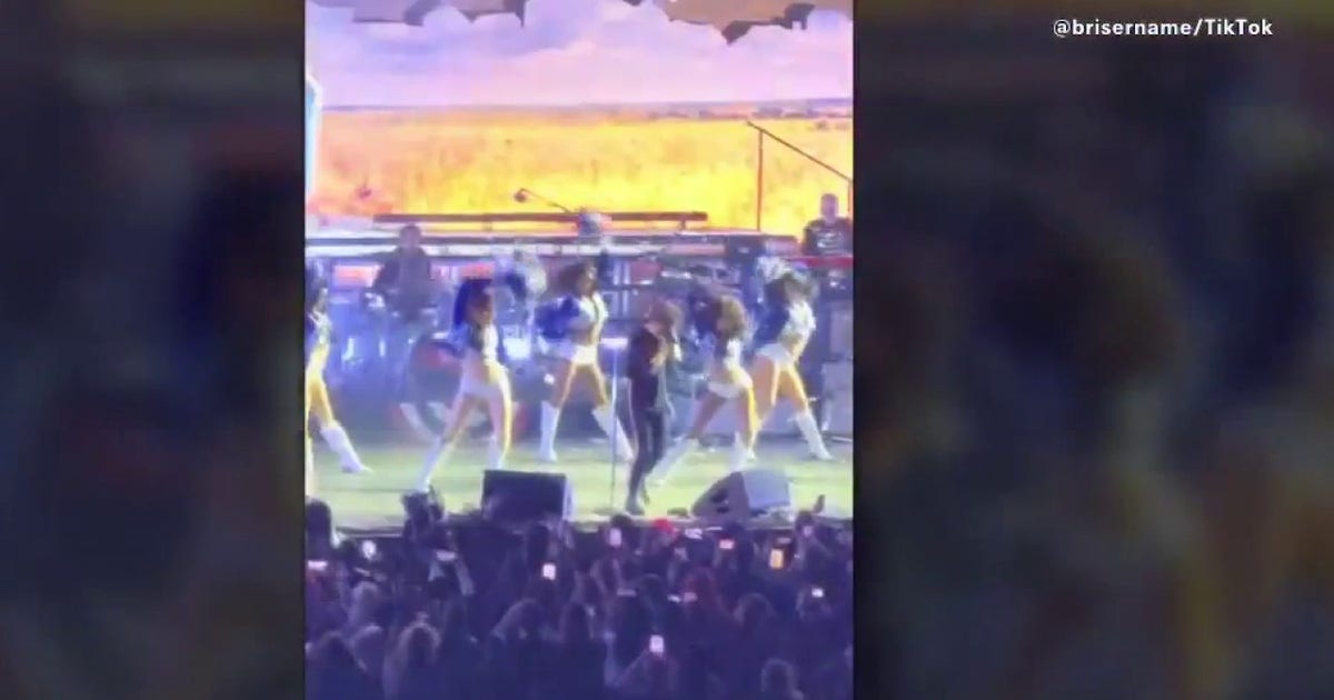 Dallas Cowboys Cheerleaders owner sues My Chemical Romance over look-alike uniforms at concert