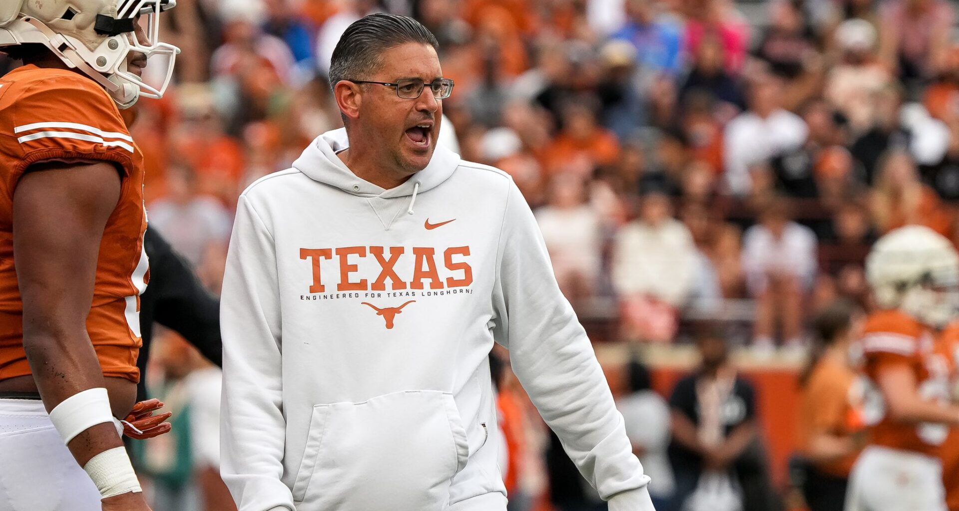 Texas football: Why do Longhorns blow big leads? Onside-kick struggles