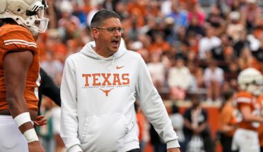 Texas football: Why do Longhorns blow big leads? Onside-kick struggles