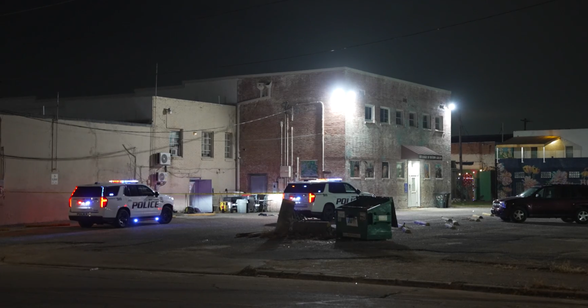 Baytown shooting: Man shot outside bar on West Texas Avenue, suspect on the run
