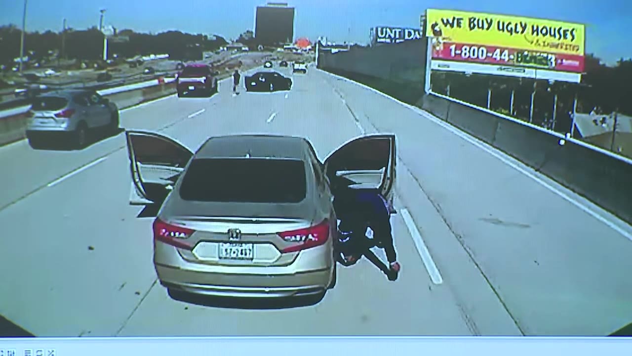 VIDEO: Rapper Mo3 chased down by hitman on I-35