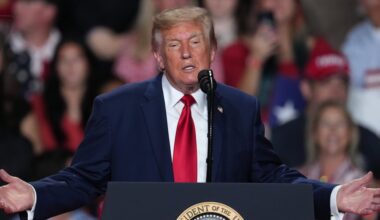 Pres. Trump to rally GOP voters in dual TX rallies Tuesday