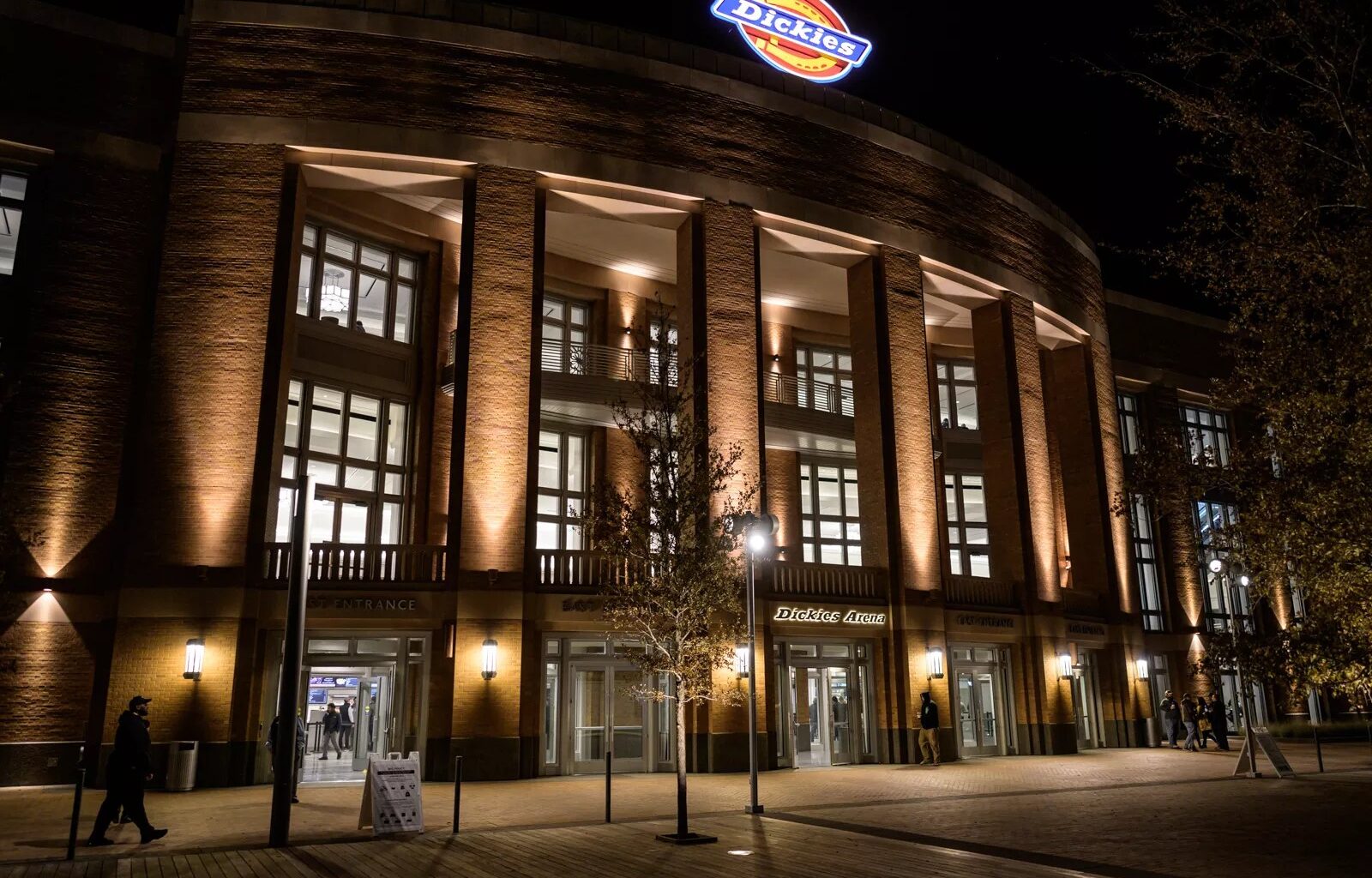 Fort Worth's Dickies Arena changes name