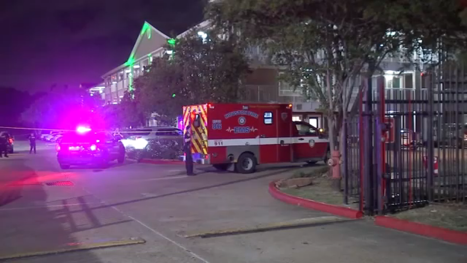 Houston crime: Man shot and killed during attempted carjacking while feeding homeless in city's west side, police say