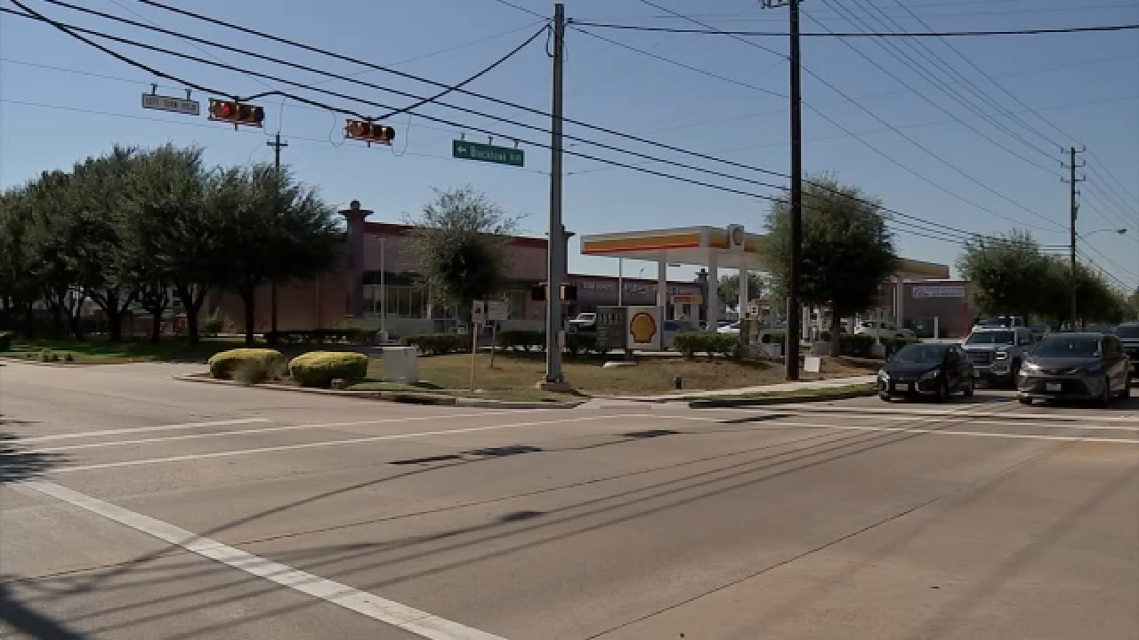 Man accused of striking teen student riding bike near Dobie High School faces aggravated assault charge, docs show