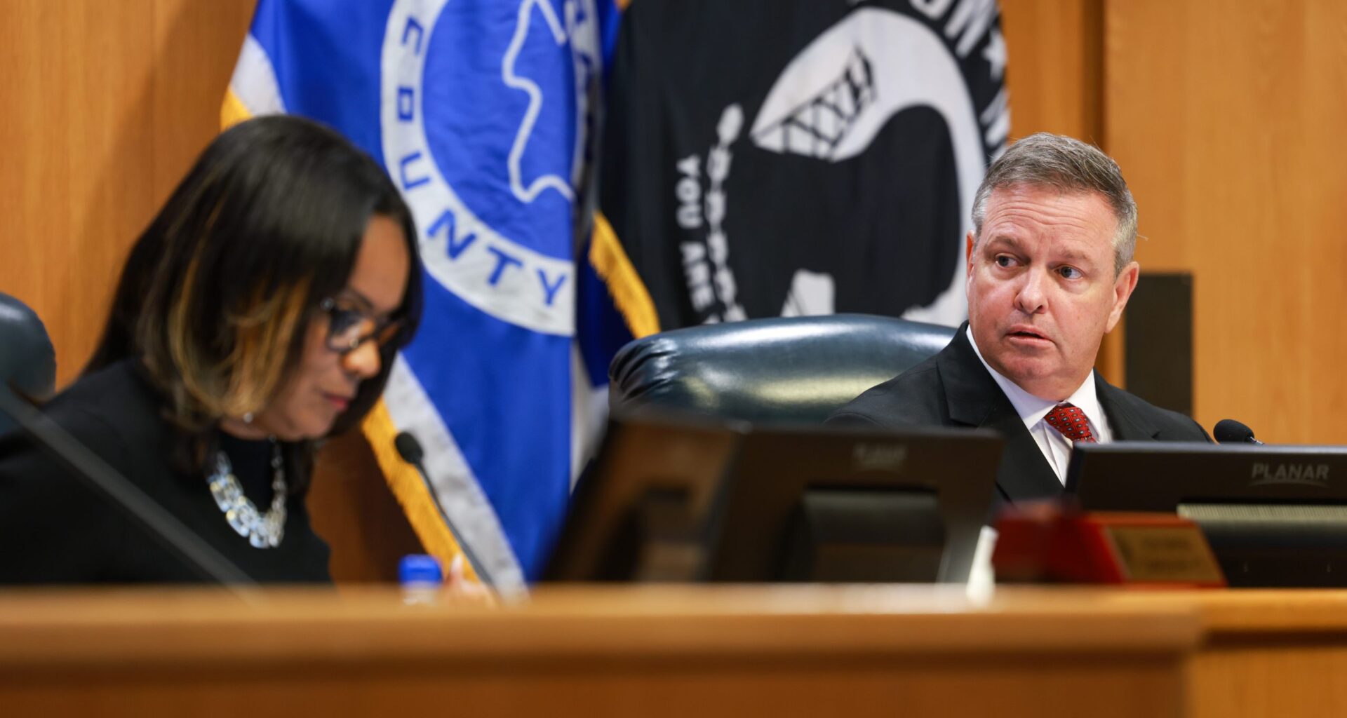 Republican incumbent fundraising keeps outpacing Democrats ahead of Tarrant County midterms