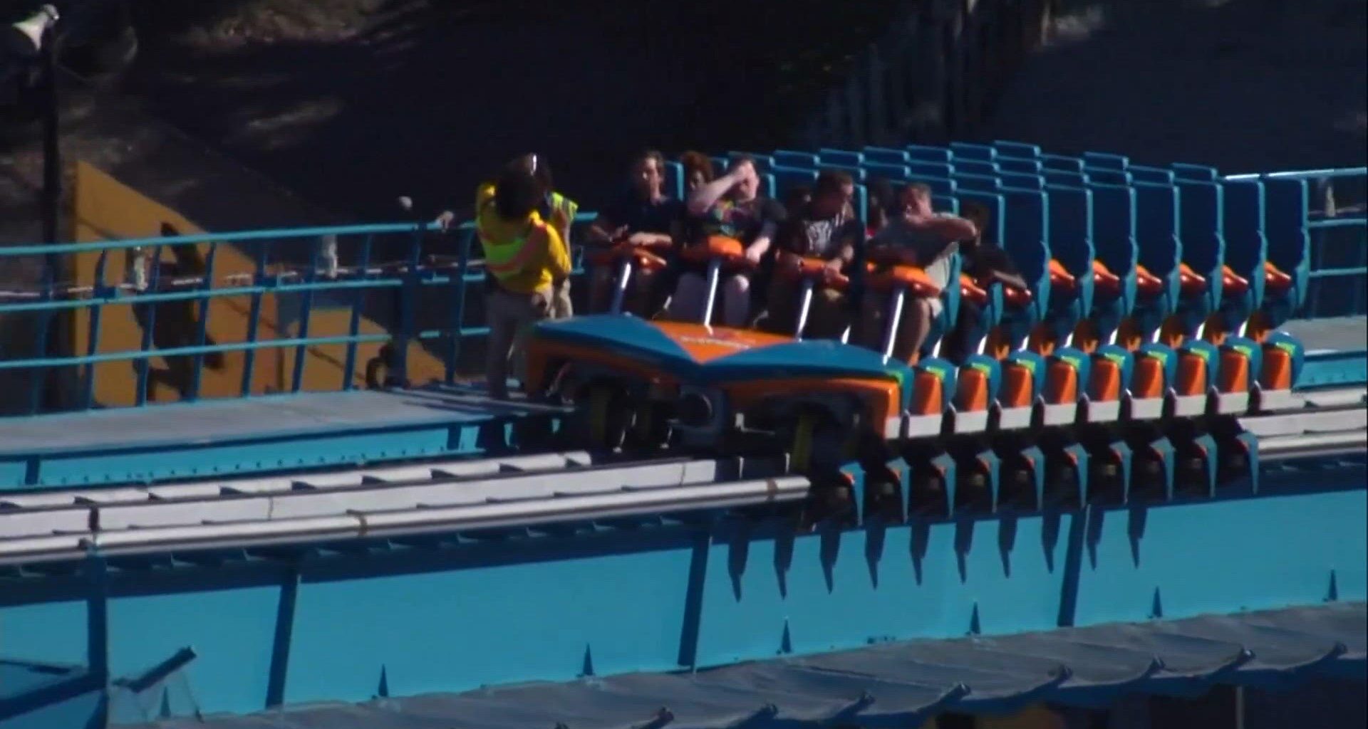 Six Flags Over Texas rides remain open after Georgia park death, park says