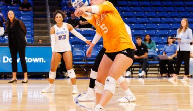 UT Arlington volleyball opens road trip with 1 win, 1 loss | Volleyball