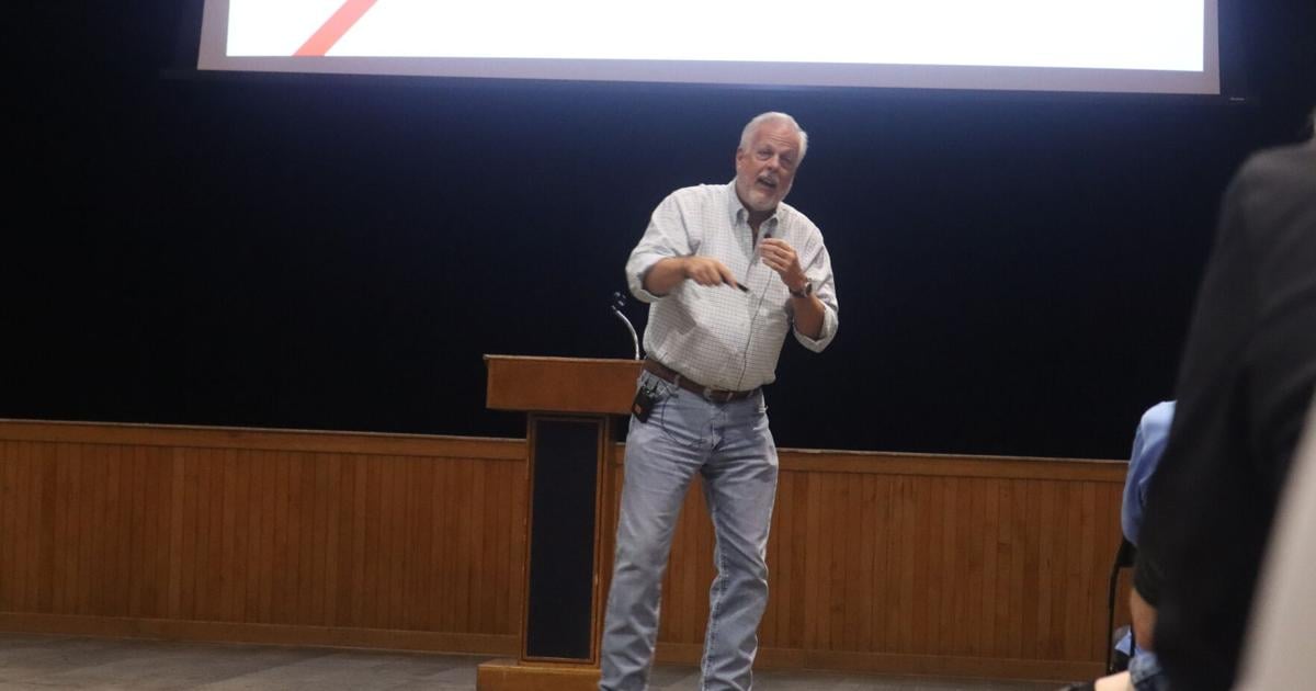 Mayor kicks off town hall sessions with talk of antidiscrimination, vaping ordinances | City