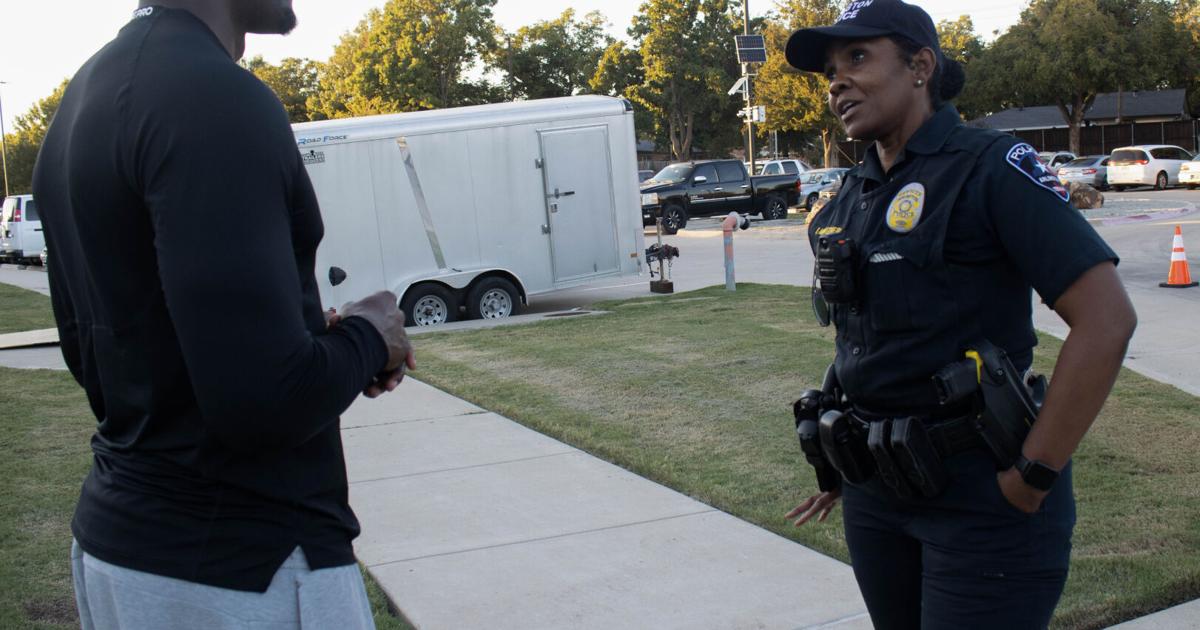 National Night Out brings Arlington residents and police officers together | City