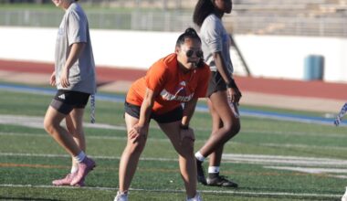‘She just understands everything’: UTA flag football head coach brings lifelong experience | Sports