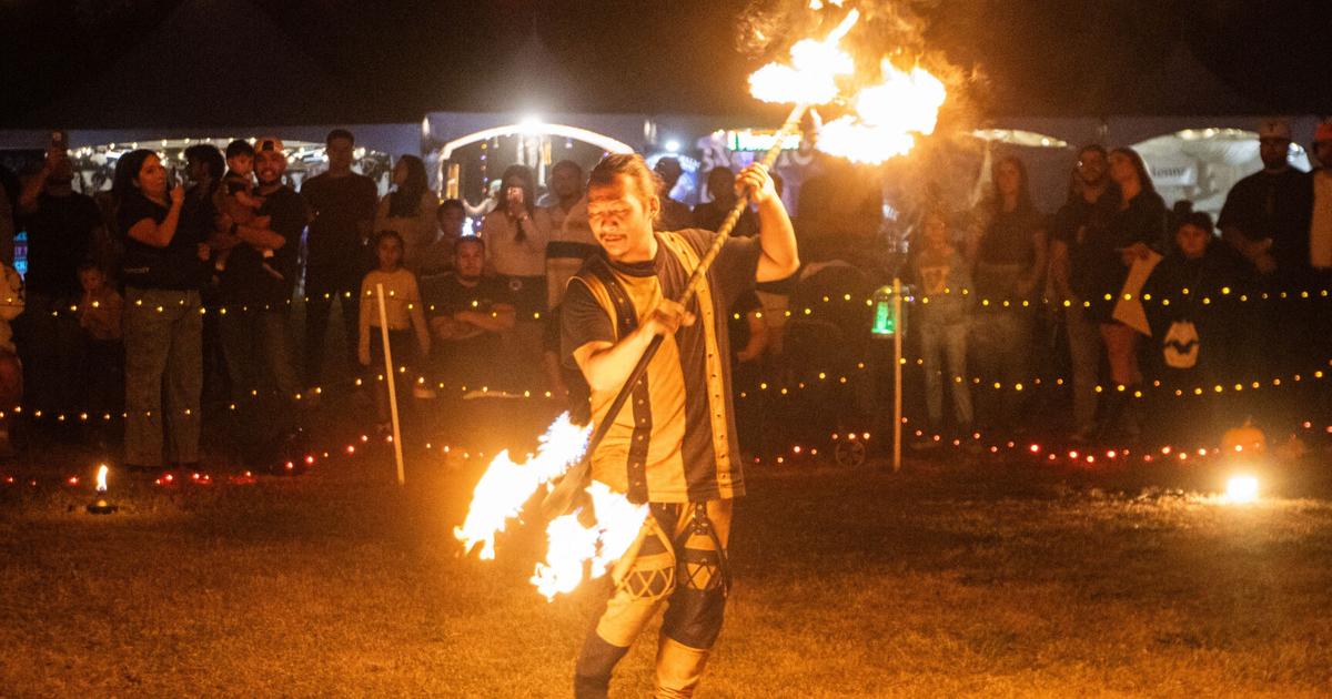 Photos: Pumpkin Nights shimmers with jack-o’-lanterns, fire juggling | News