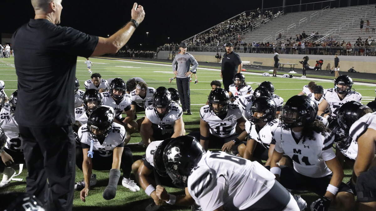 Arlington Martin QB leads Week 7 area passing rankings