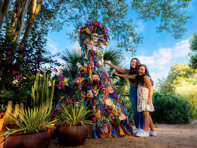 Jardín de las Catrinas celebrates Dia de los Muertos at San Antonio Botanical Garden