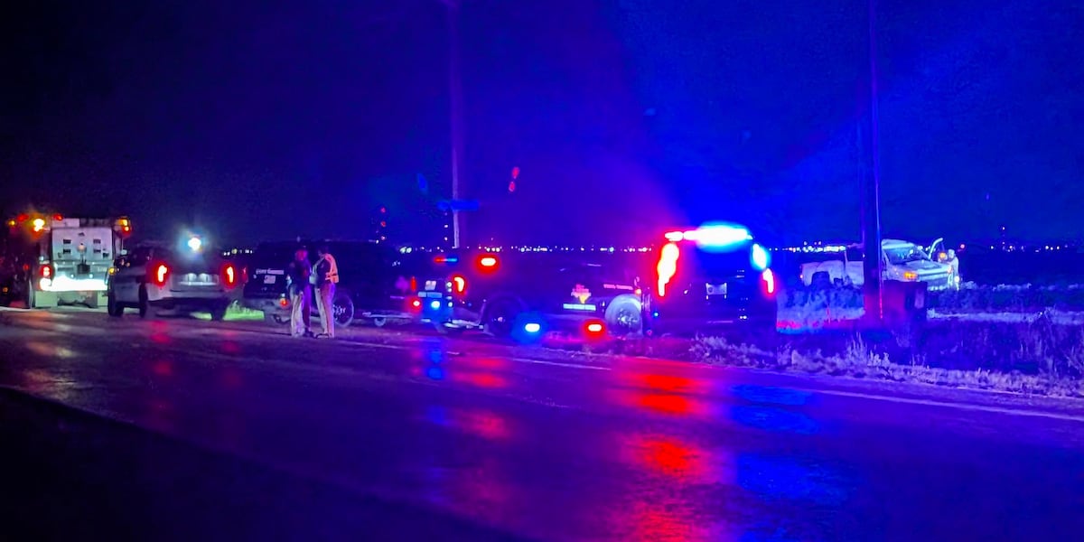 One seriously injured in two-vehicle crash in Lubbock County