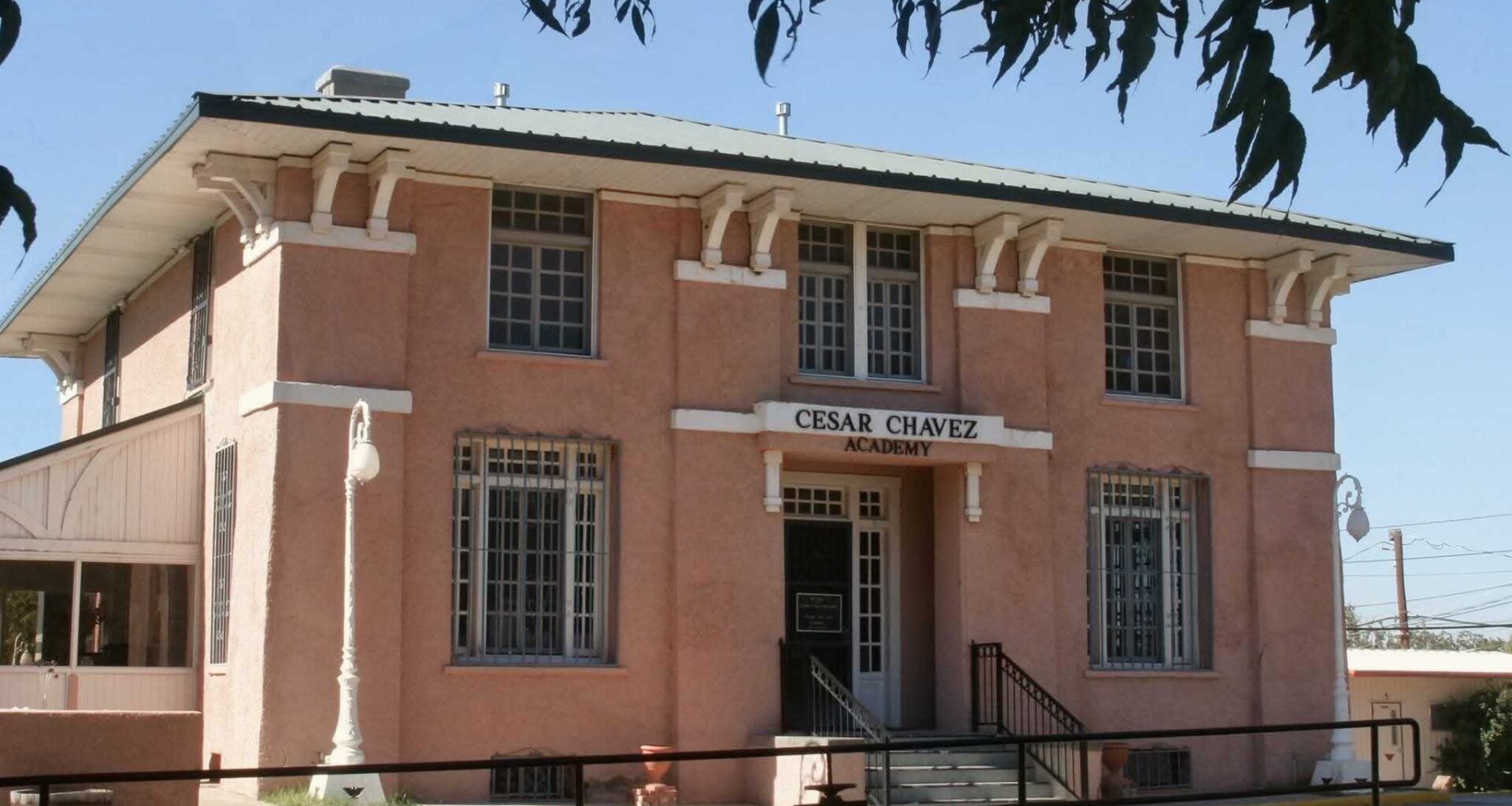 YISD renames César Chávez Academy; SISD tests virtual school