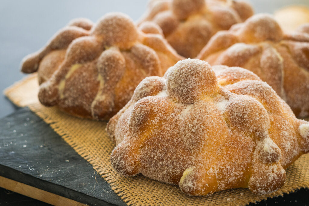Image shows pan de muerto.