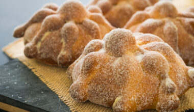 5+ of the best places to get pan de muerto in Houston