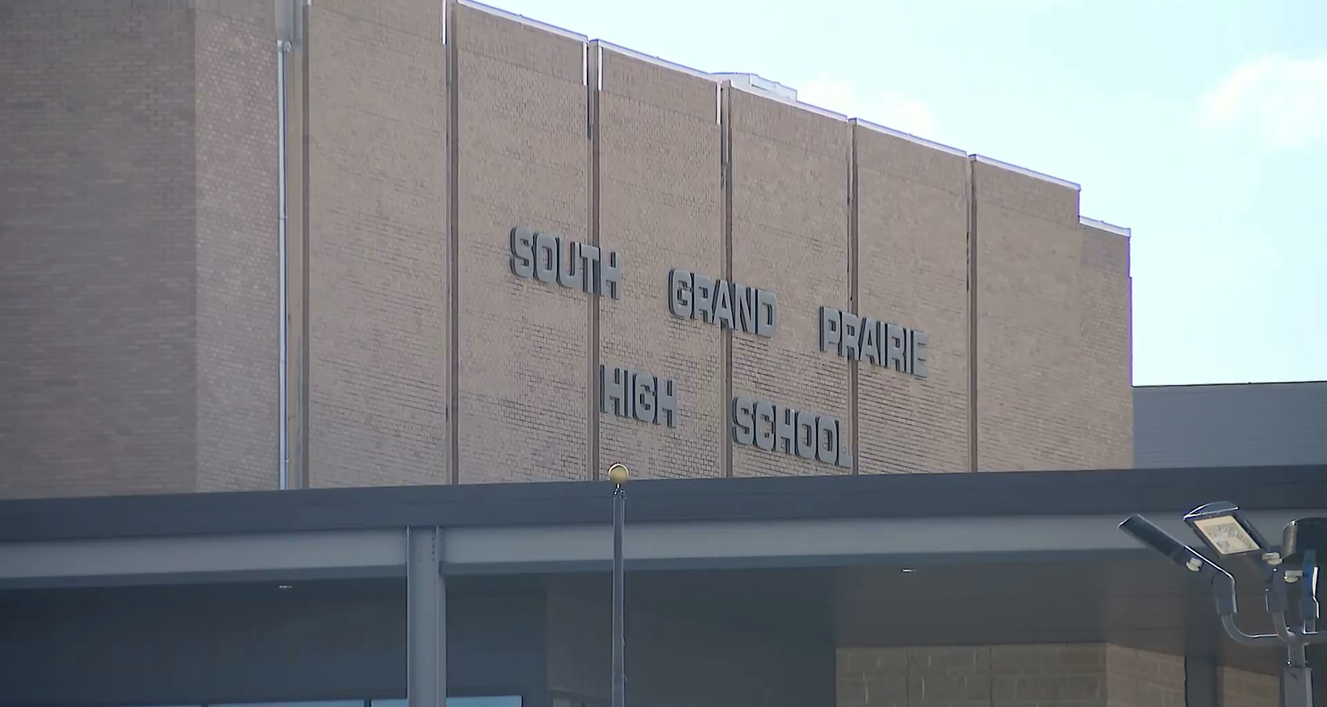 Grand Prairie ISD sued over SB 12, Little Shop casting – NBC 5 Dallas-Fort Worth
