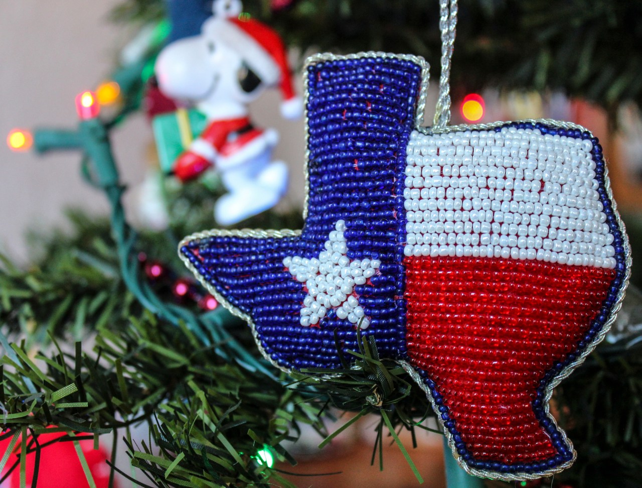 Vince Perez invites El Paso artists to design official district ornament