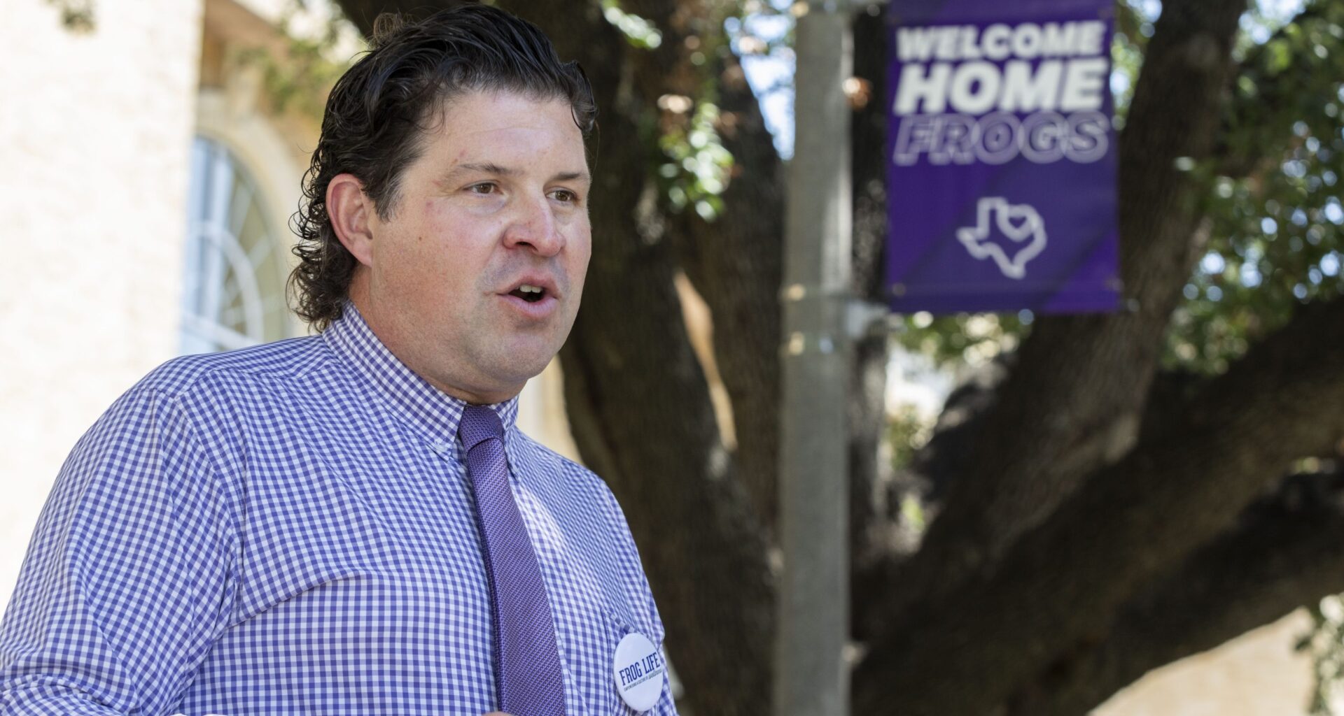 TCU chancellor resigns as former leader returns to oversee Fort Worth university 