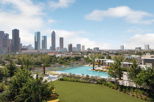 Thompson Houston Launches Harvest Happy Hour at SOL7 Rooftop | Houston Style Magazine