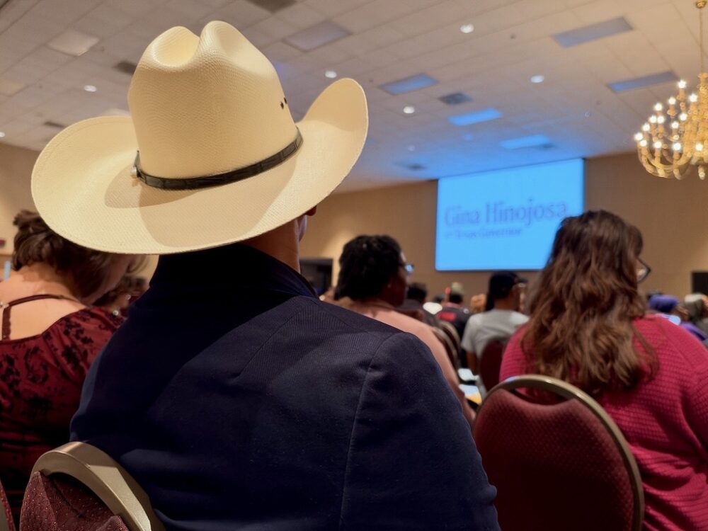 A couple hundred supporters gather to hear dem candidate for governor Gina Hinojosa speak