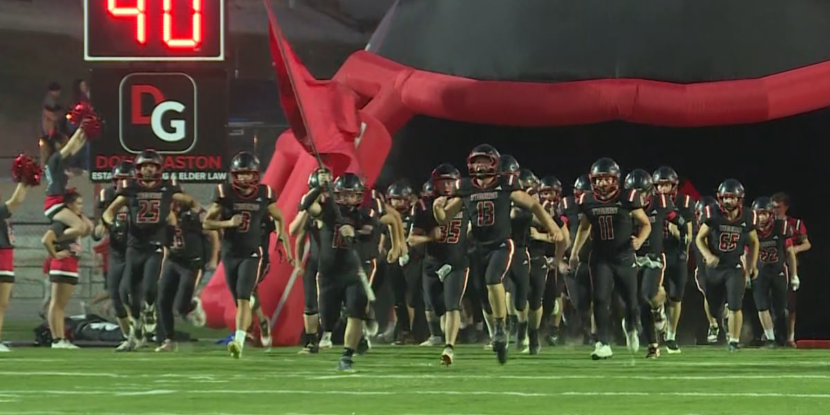 Houston, Mo., High School football team plays its first game on new field