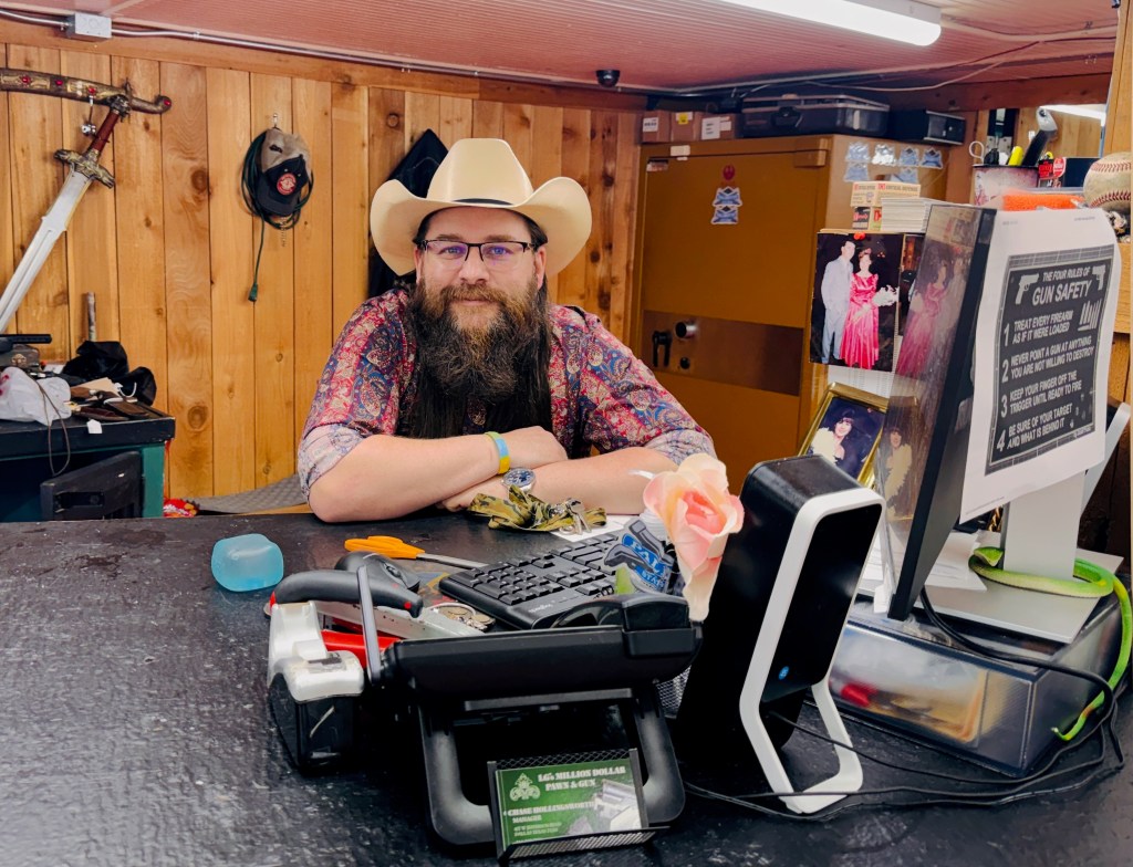 Chase Hollingsworth at Million Dollar Pawn