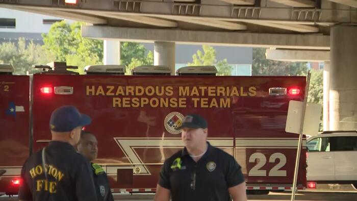 FBI Houston investigates suspicious mailings after white powder sent to Ted Cruz’s office