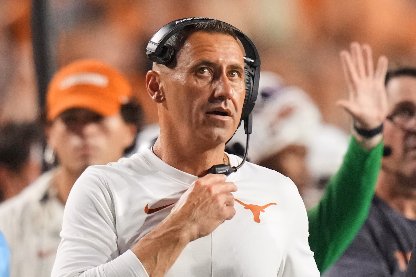 No. 1 Texas has reversed role and a reminder in Red River game against 2-loss unranked Oklahoma