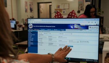 Election officials work to clear voter registration backlog, say Texas TEAM system makes that harder