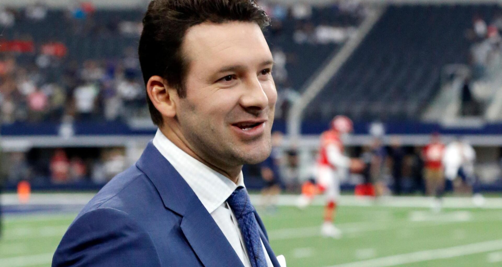 CBS announces Tony Romo's permanent exit following arrest
