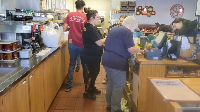 Servers Who Feel Like Family