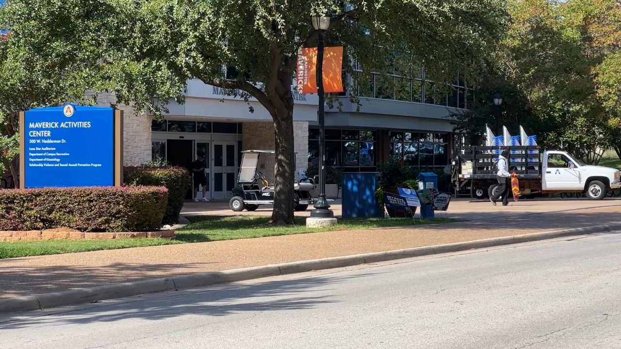 Students pivot after UT Arlington polling location removed