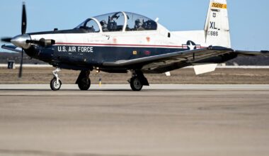 2 pilots eject from military training jet in Texas after landing gear issue