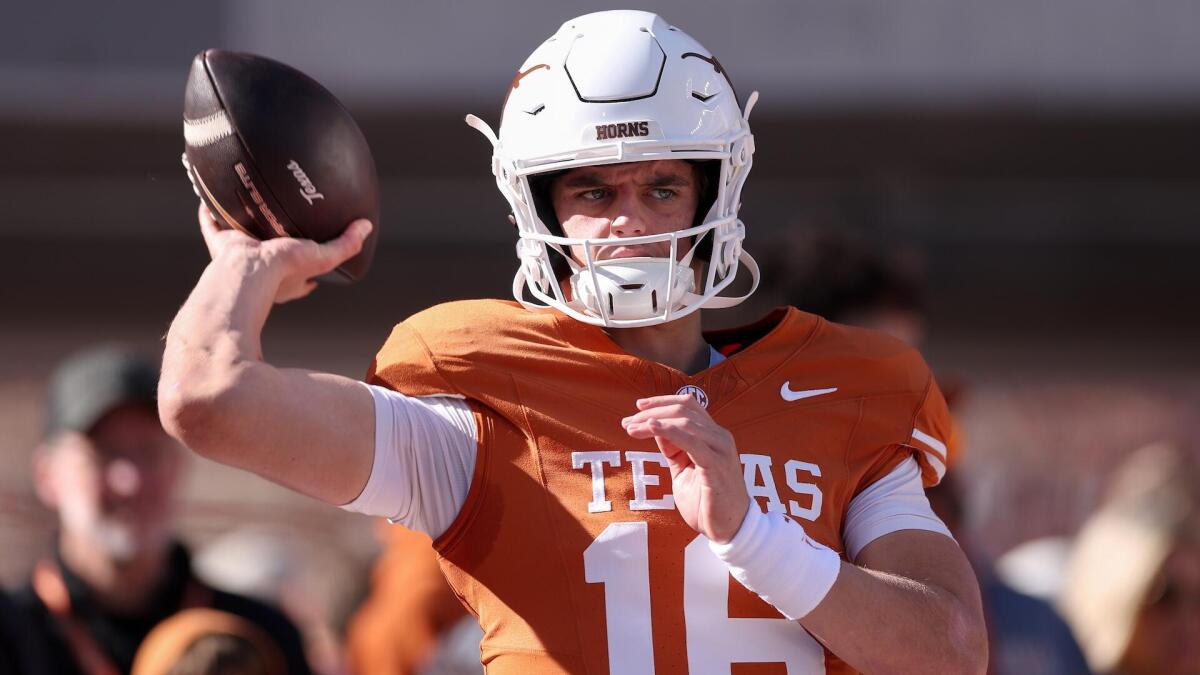 College football odds, lines, schedule for Week 8: Texas favored vs. Ole Miss