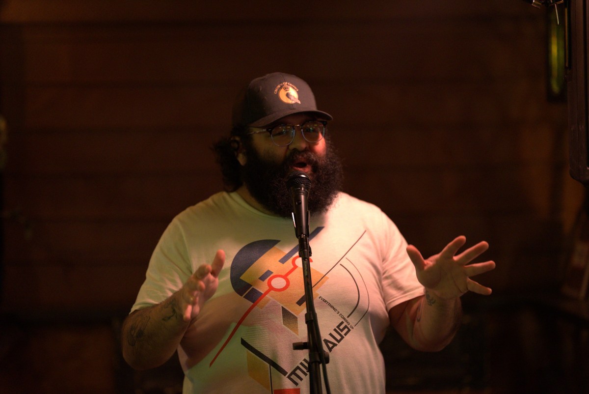 Where El Paso Writers Share Stories At The Mic