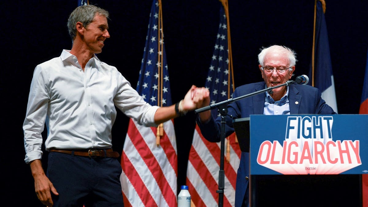 beto o'rourke bernie sanders fight oligarchy