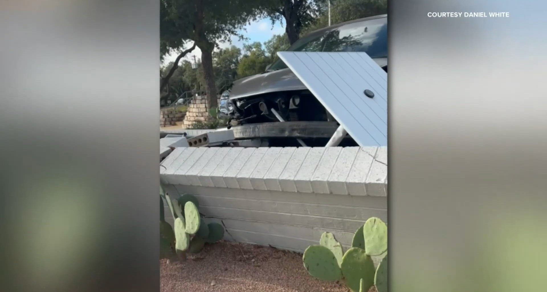 North Austin taco restaurant damaged after car went over embankment