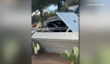 North Austin taco restaurant damaged after car went over embankment