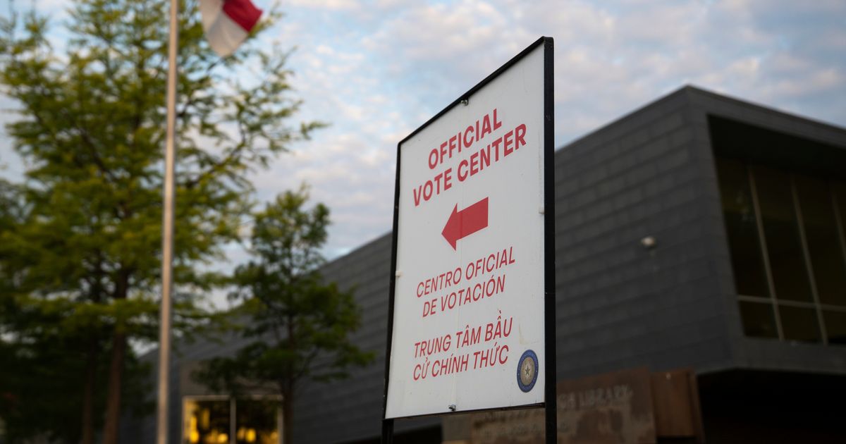 Massive Texas backlog of voter registrations that scrambled workers has been cleared, state says :: WRAL.com