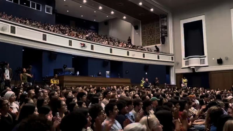In doing so, they said Talarico is bringing Texans together, rather than driving them apart. (CBS Austin/Jane Page)