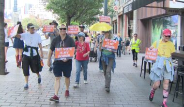 Austin march urges voters to cast ballots early during midterm election