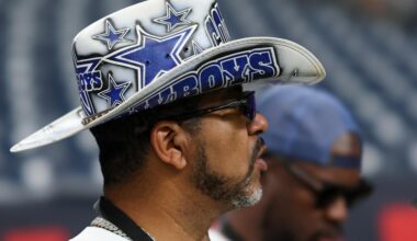 Dallas Cowboys fans place blame for slow start on a familiar face
