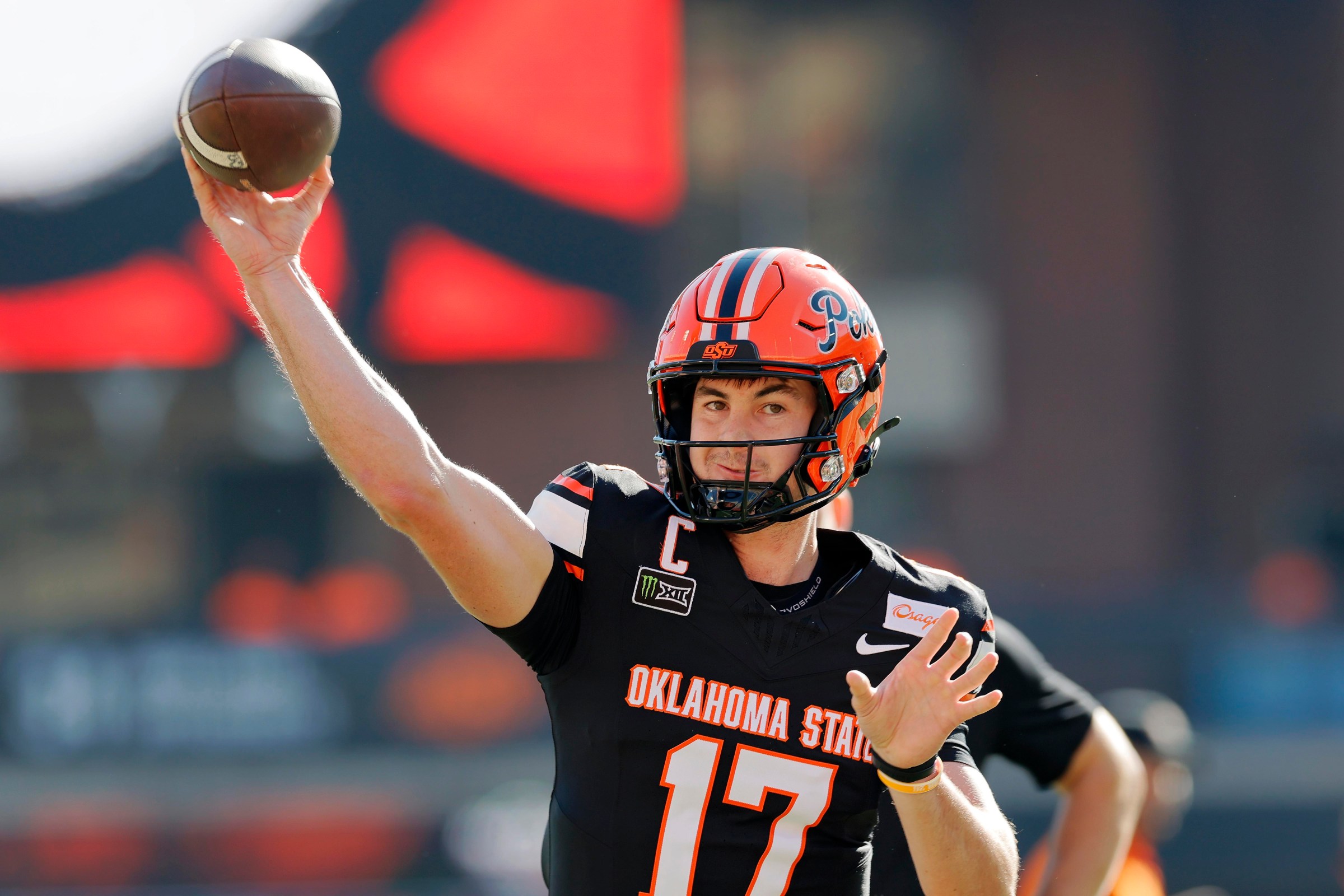 STILLWATER, OKLAHOMA - OCTOBER 10: Quarterback Drew Mestemaker #17 of the Oklahoma State Cowboys throws a pass before a game against the UCF Knights at Boone Pickens Stadium on October 10, 2026 in Stillwater, Oklahoma. (Photo by Brian Bahr/Getty Images)