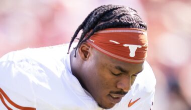 Texas EDGE Colin Simmons ruled out in Thursday injury report