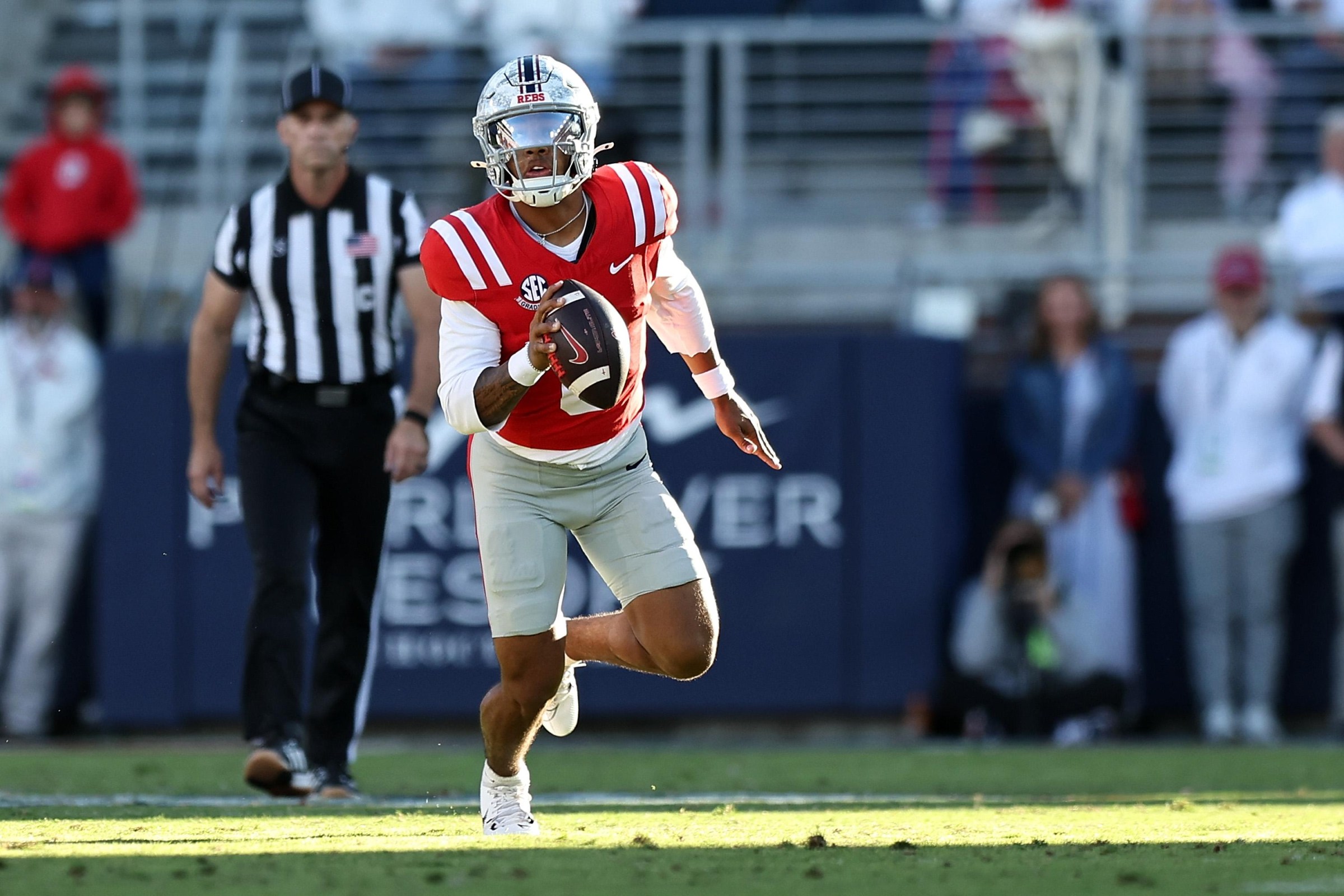 OXFORD, MISSISSIPPI - OCTOBER 17: Trinidad Chambliss #6 of the Mississippi Rebels carries the ball against the Missouri Tigers at Vaught-Hemingway Stadium on October 17, 2026 in Oxford, Mississippi. (Photo by Justin Ford/Getty Images)