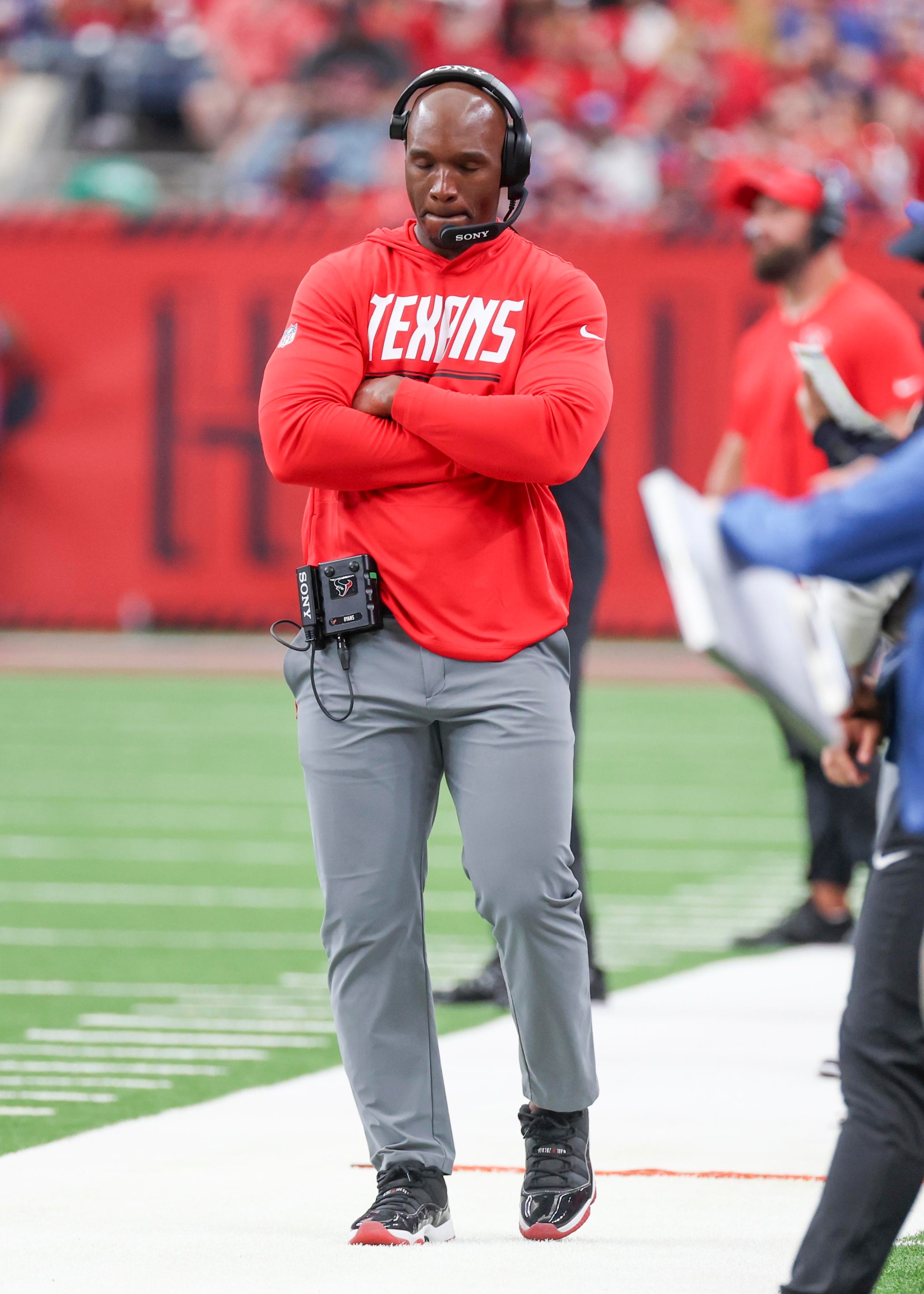HOUSTON, TX - OCTOBER 25: Houston Texans head coach DeMeco Ryans ponders a play from the home team sideline during the NFL game between the New York Giants and Houston Texans on October 25, 2026 at Reliant Stadium in Houston, Texas. (Photo by Leslie Plaza Johnson/Icon Sportswire via Getty Images)