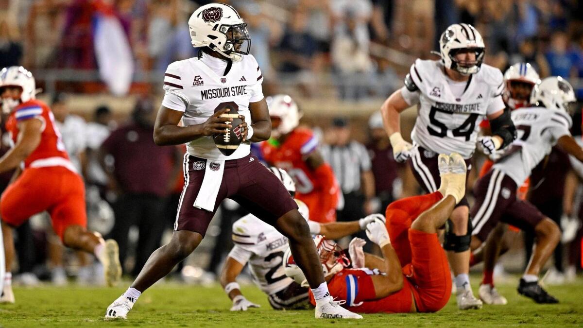 Sam Houston vs. Missouri State odds, prediction, time: Week 9 college football picks by proven model